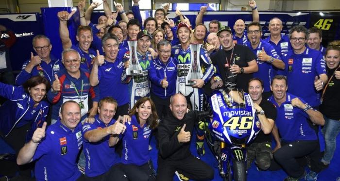 Rossi deslumbra en Assen y Movistar Yamaha suma otro doble podio 