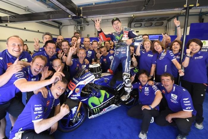 Lorenzo logra la victoria con una carrera infartante en Mugello